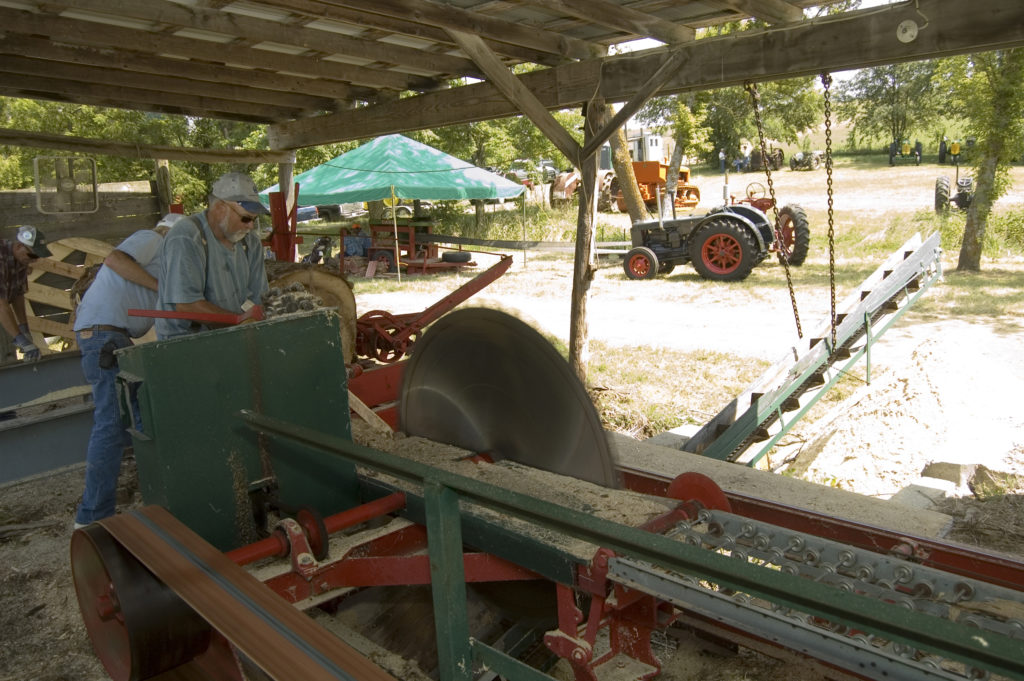 Antique tractors put through paces News, Sports, Jobs Lawrence